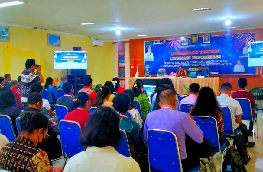 Pemprov NTT Gelar Bimtek Literasi Informasi bagi Pustakawan, Guru, dan Pegiat Literasi sebagai Upaya Mewujudkan Masyarakat Cerdas Informasi
